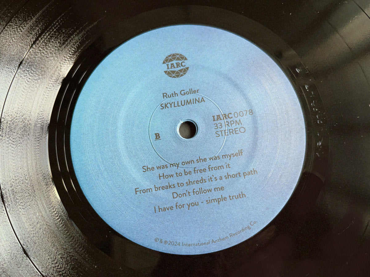 Ruth Goller - SKYLLUMINA
